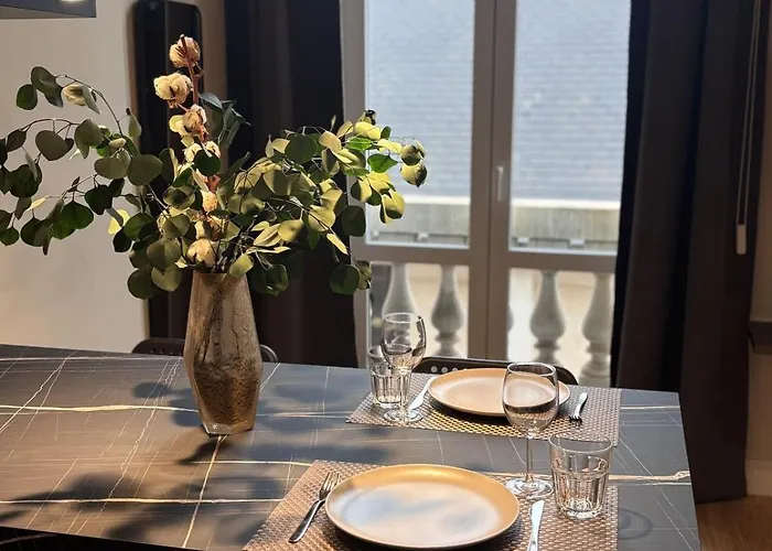 Reuetta - Elegant And In *